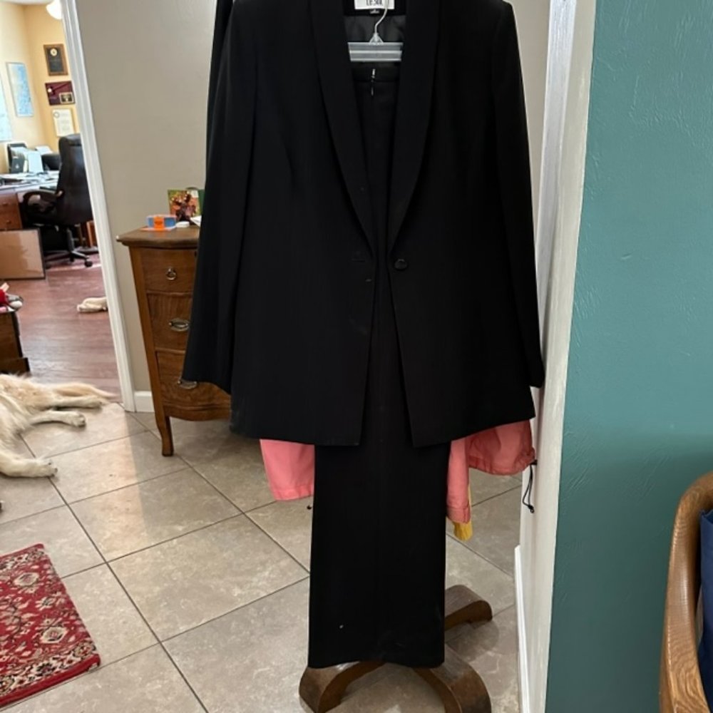 Women's Pants Suit, size 14